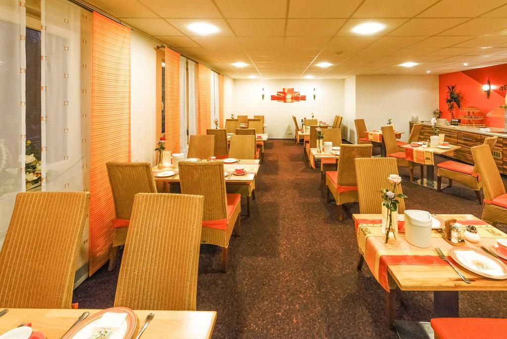 Hotel Restaurant Zum Werdersee Бремен Екстериор снимка
