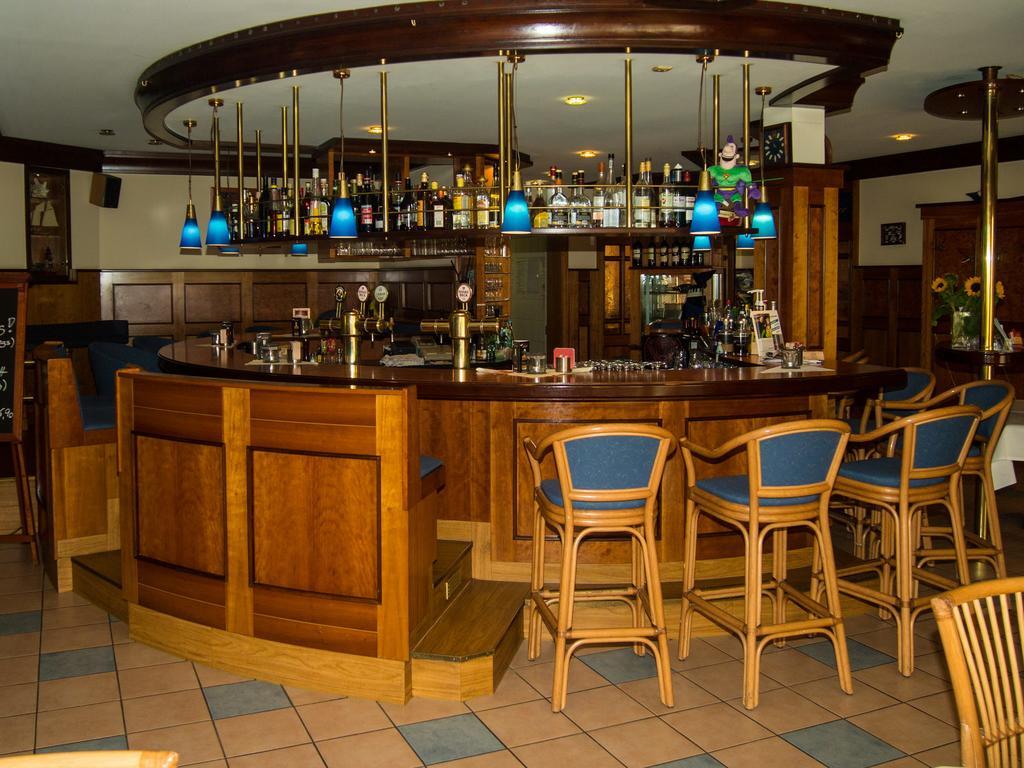 Hotel Restaurant Zum Werdersee Бремен Екстериор снимка