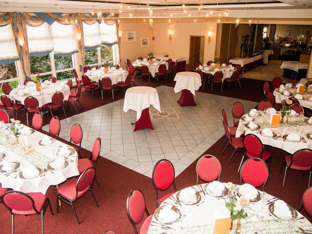 Hotel Restaurant Zum Werdersee Бремен Екстериор снимка