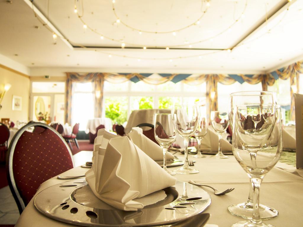 Hotel Restaurant Zum Werdersee Бремен Екстериор снимка