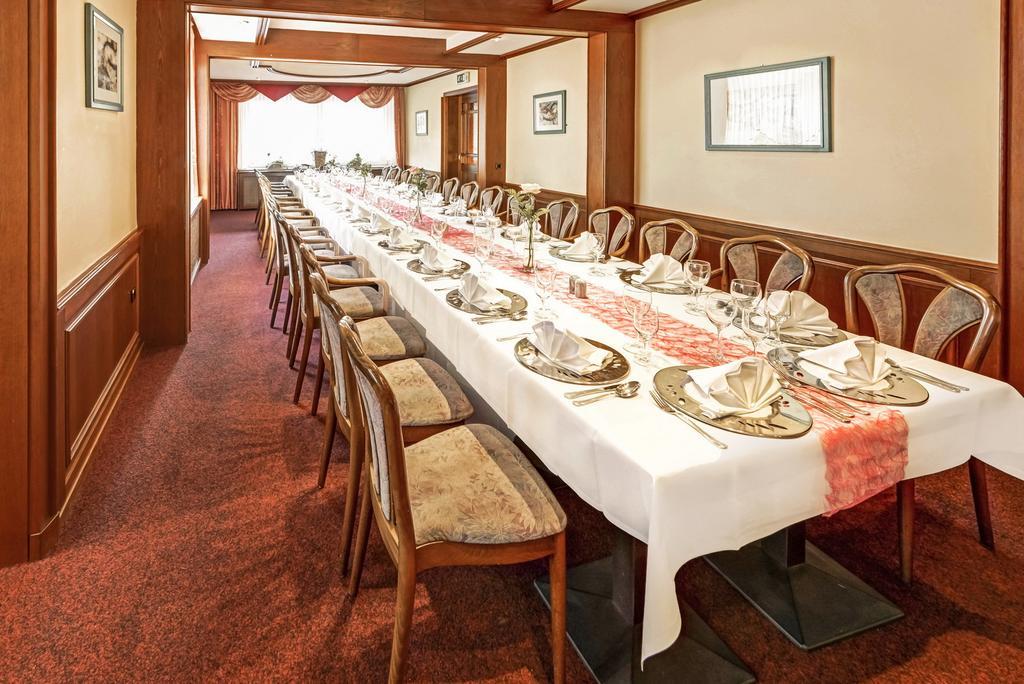 Hotel Restaurant Zum Werdersee Бремен Екстериор снимка