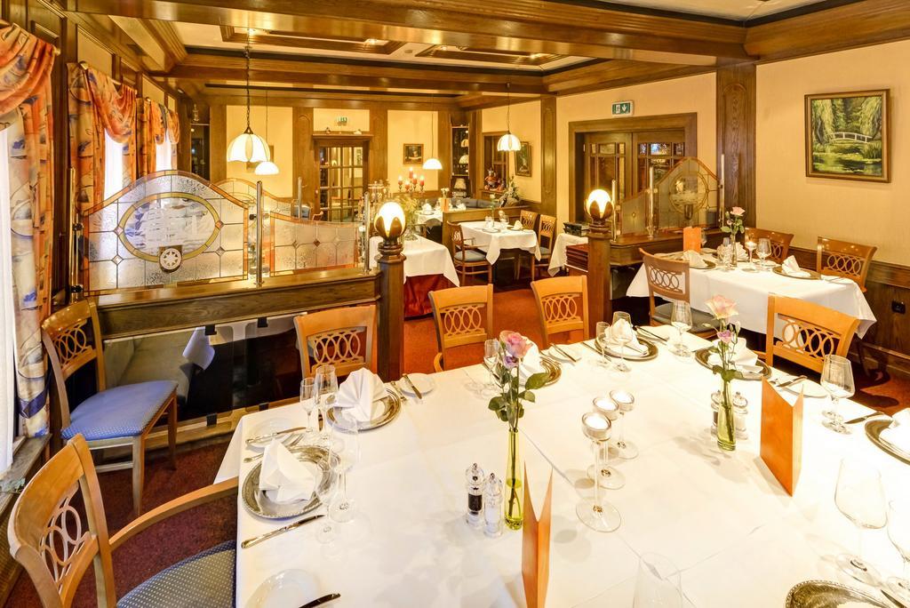 Hotel Restaurant Zum Werdersee Бремен Екстериор снимка